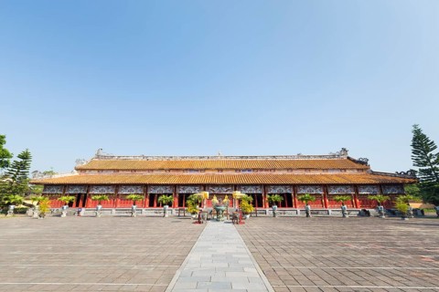 The To Mieu temple