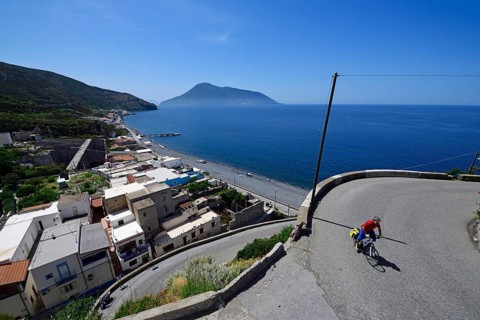 Cyclist at Canneto
