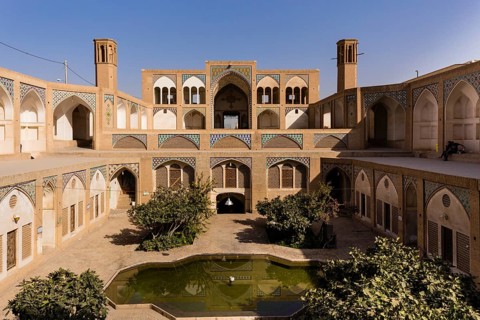 Masjed-e Agha Borzog