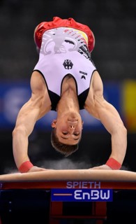 Apparatus gymnastics