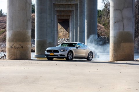 Ford Mustang 2015 model with burnout