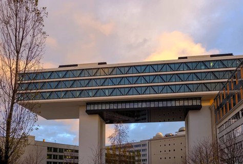 Media bridge Upside East