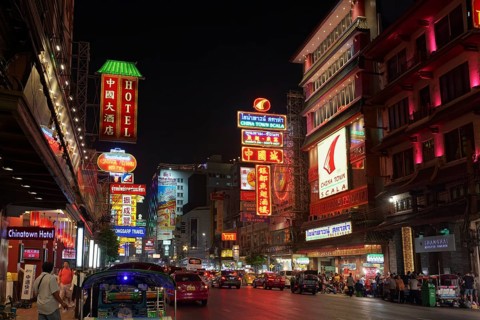 Yaowarat Road by night