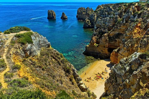 Camilo Beach