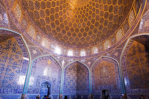 Inside Masjed-e Sheikh Lotfollah or Sheikh Lotfollah Mosque