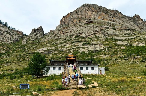 Buddhist Monastery Aryapala Initiation and Meditation Centre