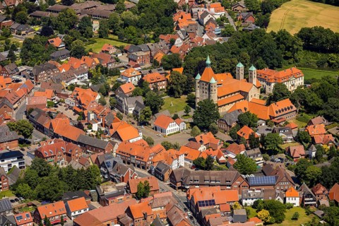 Collegiate Church St. Bonifatius with Freckenhorst Castle