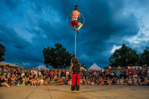 Acrobats and audience