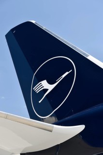 Tail unit