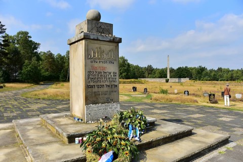 Memorial stone