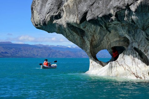 Canoe at the Capilla de Marmol