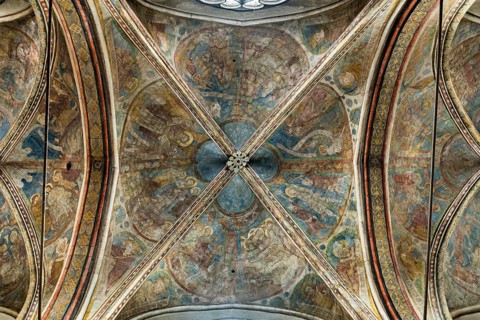 Vaulted fresco in the nave