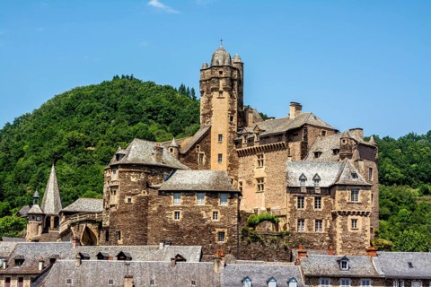 View on Castle of Estaing