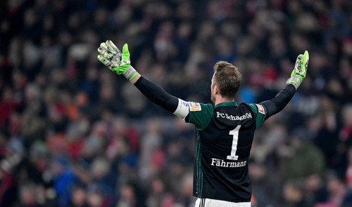 Goalkeeper Ralf Fahrmann of FC Schalke 04