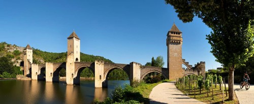 Valentre bridge on Santiago de Compostela pilgrimage road