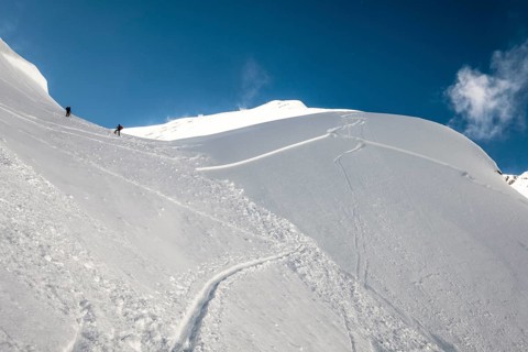 Snowboard avalanche