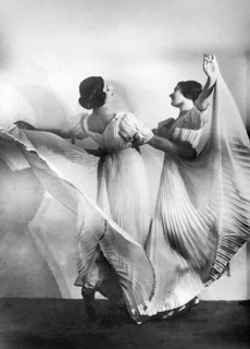 Elsa and Grete Wiesenthal dancing the Faust Waltz
