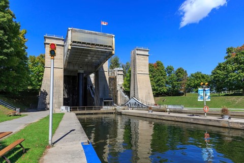 Ship lift Peterborough