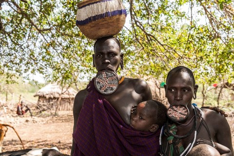 Women with lip plates