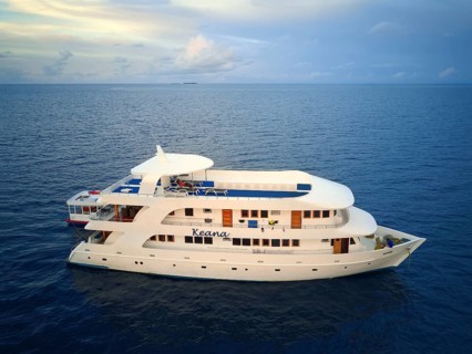 Diving safari ship MS Keana