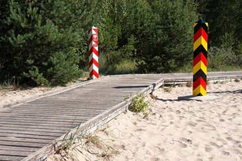Boardwalk on the former death strip
