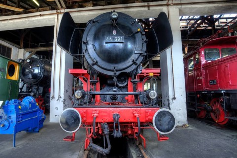 Freight locomotive 44 381 from 1941 in the roundhouse