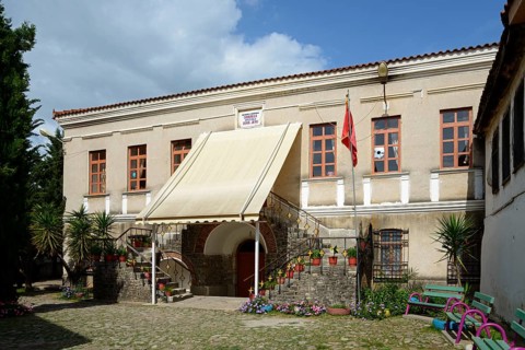 School Shkolla Speciale Zera Jete