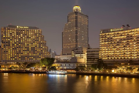 View of Shangri-La Hotel and Lebua State Tower