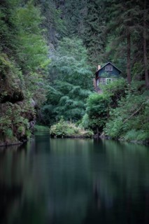 Small house in the Edmundsklamm at the river Kamnitz