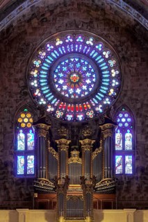Organ gallery with rose window