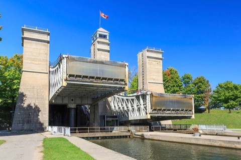 Ship lift Peterborough