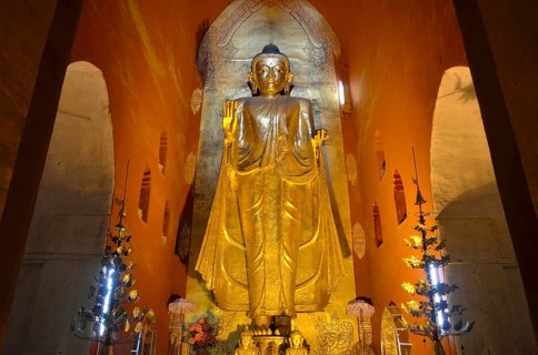 Buddha in Ananda Temple