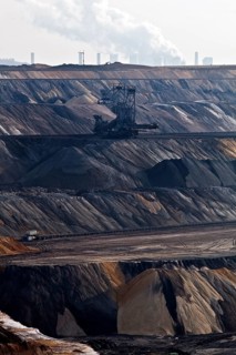 Lignite opencast mine with stacker