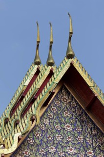 Temple roof with gable mosaic