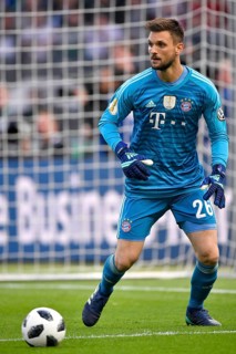 Goalkeeper Sven Ulreich FC Bayern Munich on the Ball