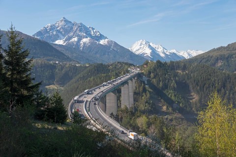 Europa bridge