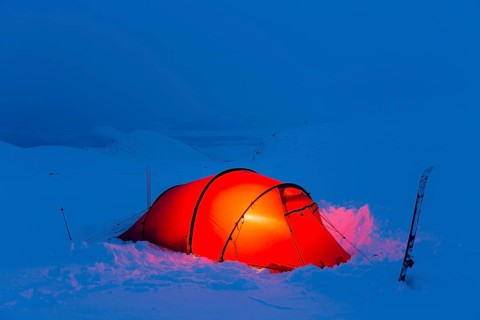 Tent in the snow