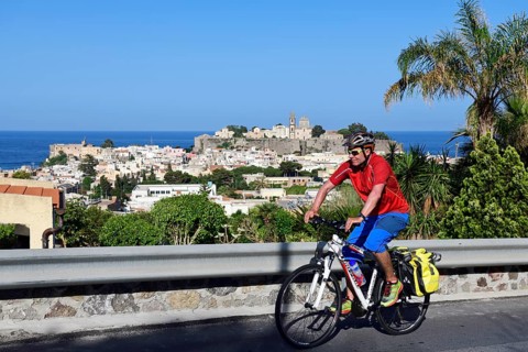 Cyclist above Lipari city