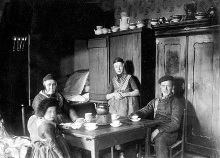 Farmer family ca. 1920