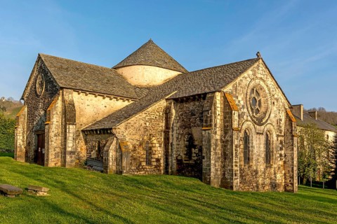 Megemont abbey