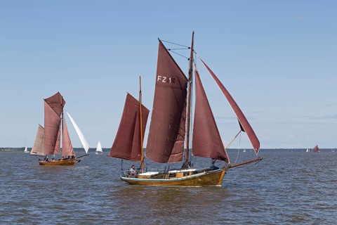 Zeesboots on Saaler Bodden