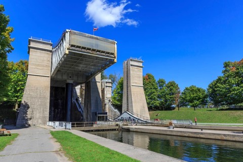 Ship lift Peterborough