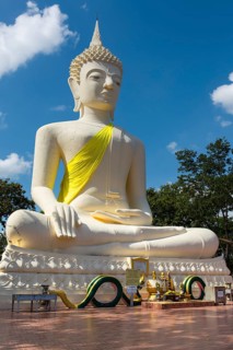 Phutthasathan Phu Sing Buddha Statue
