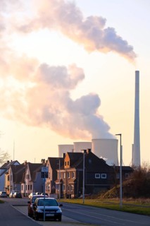 Housing estate with the Gersteinwerk power plant