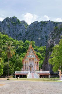 Wat Khao Daeng temple