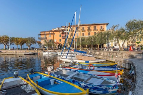 Port of Torri del Benaco