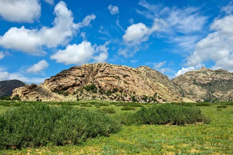 Khugnu Khan Mountains
