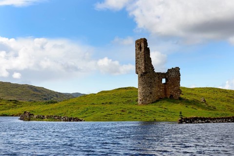Castle ruins of the MacLeods of Assynt