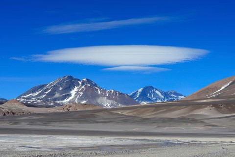 Cloud over the Incahuasi volcano