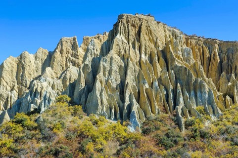 Huge sharp pinnacles of the Omarama clay cliffs